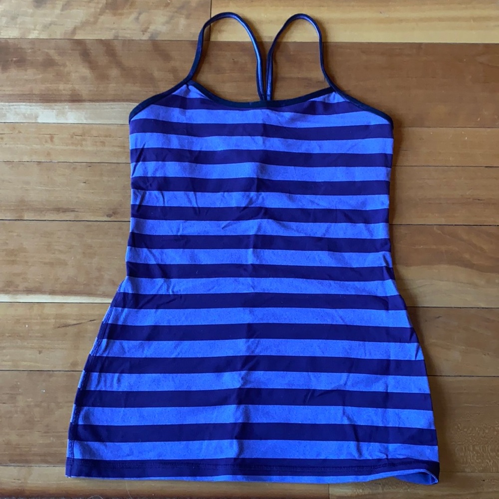 LuluLemon workout top with built in bra